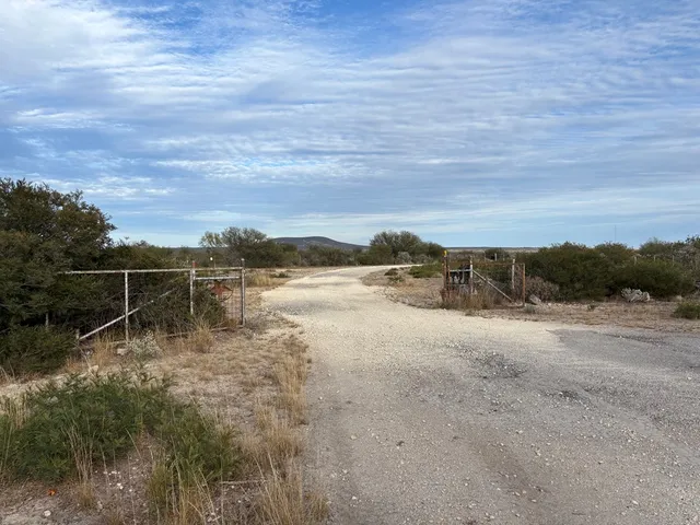 $599,000 | 253 Molly Road, Brackettville, TX 78832