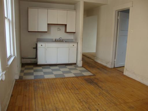 5818 North Ridge Avenue Chicago, IL 60660 - Photo 7 of 12 Gallery Image 7