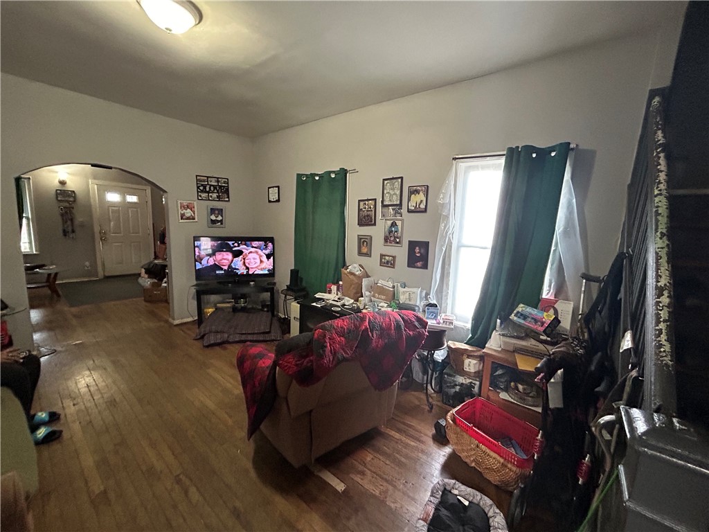 533 Frost Avenue Rochester, NY 14611 - Photo 8 of 16