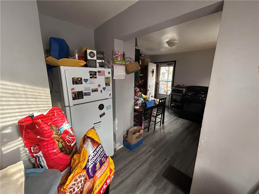 533 Frost Avenue Rochester, NY 14611 - Photo 9 of 16