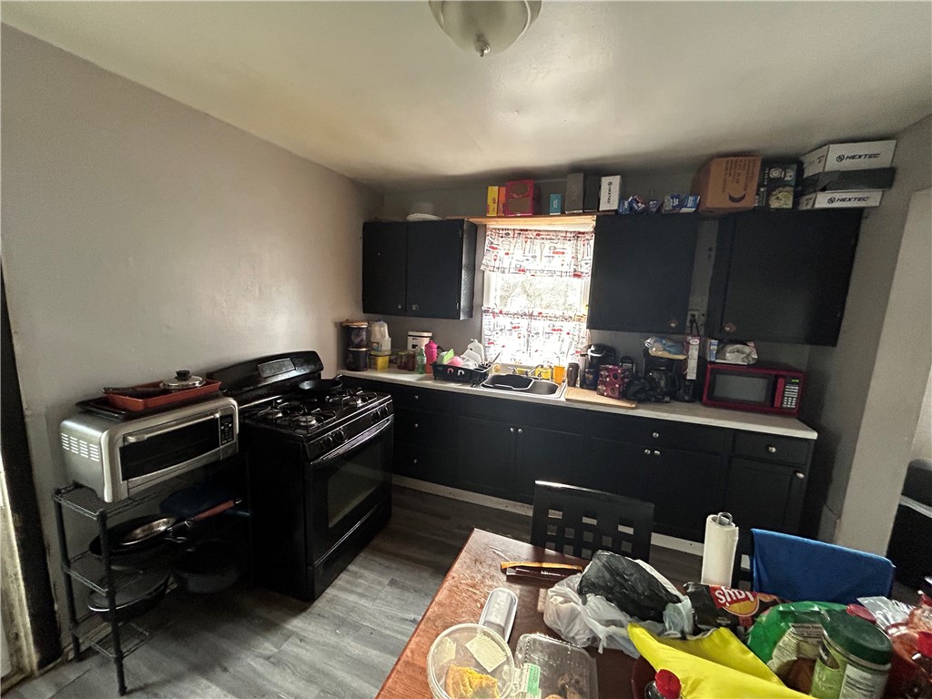 533 Frost Avenue Rochester, NY 14611 - Photo 10 of 16