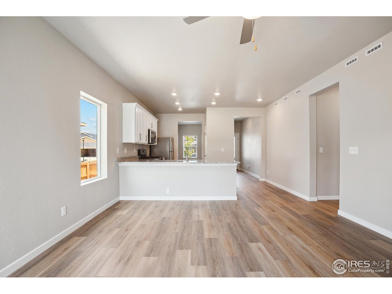 963 Cascade Falls Street Severance, CO 80550 - Photo 6 of 32