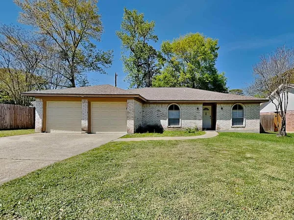 $1,665 | 8322 Autumn Willow Drive, Tomball, TX 77375