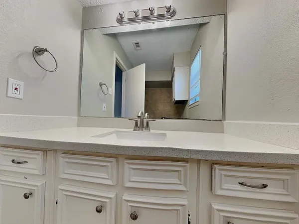 $1,665 | 8322 Autumn Willow Drive, Tomball, TX 77375