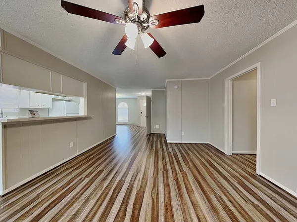 $1,665 | 8322 Autumn Willow Drive, Tomball, TX 77375