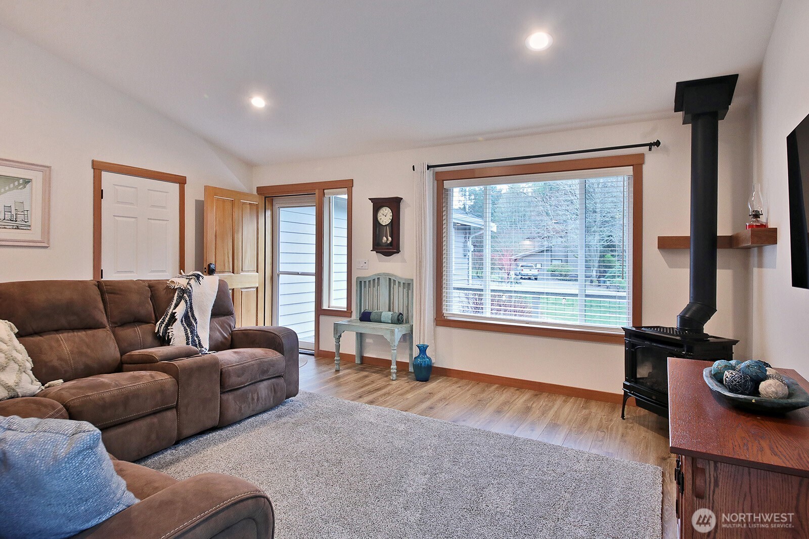 2903 Hi Crest Road Langley, WA 98260 - Photo 5 of 25