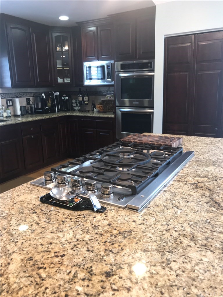 2841 North Studebaker Road Long Beach, CA 90815 - Photo 11 of 40