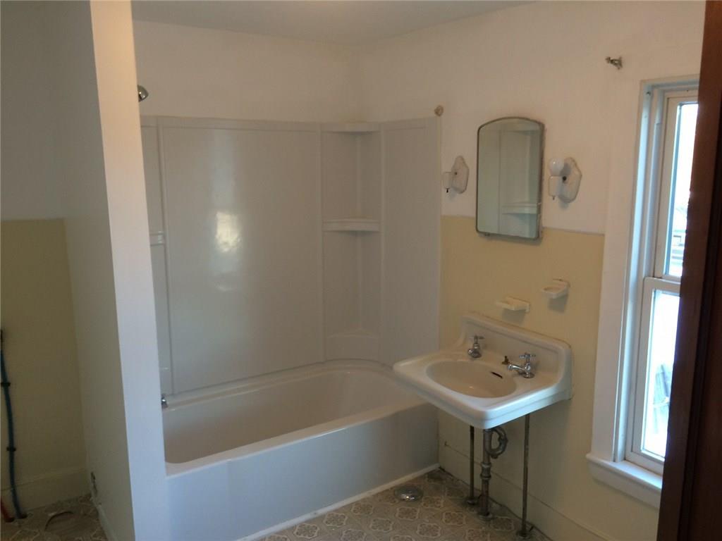 60-64 Green Street Biddeford, ME 04005 - Photo 18 of 24 66 Green-201