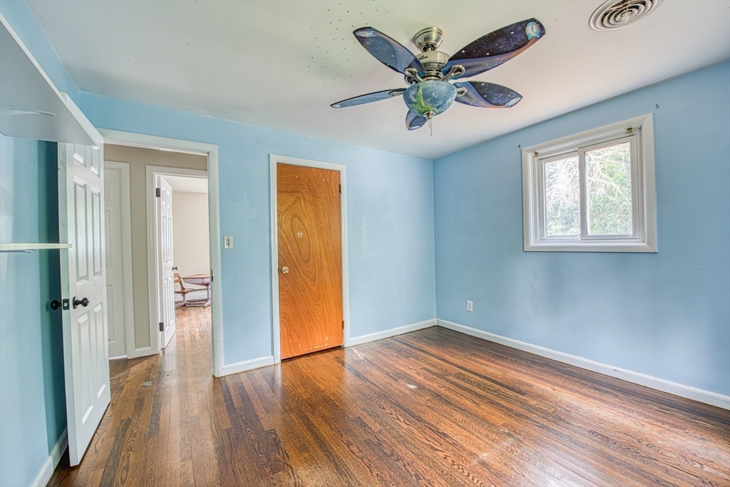 7 Laurel Road Sharon, MA 02067 - Photo 15 of 31