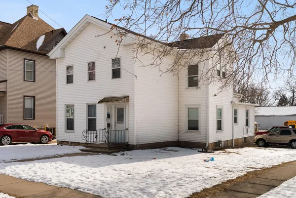 $250,000 | 503 West Rollin Street, Edgerton, WI 53534