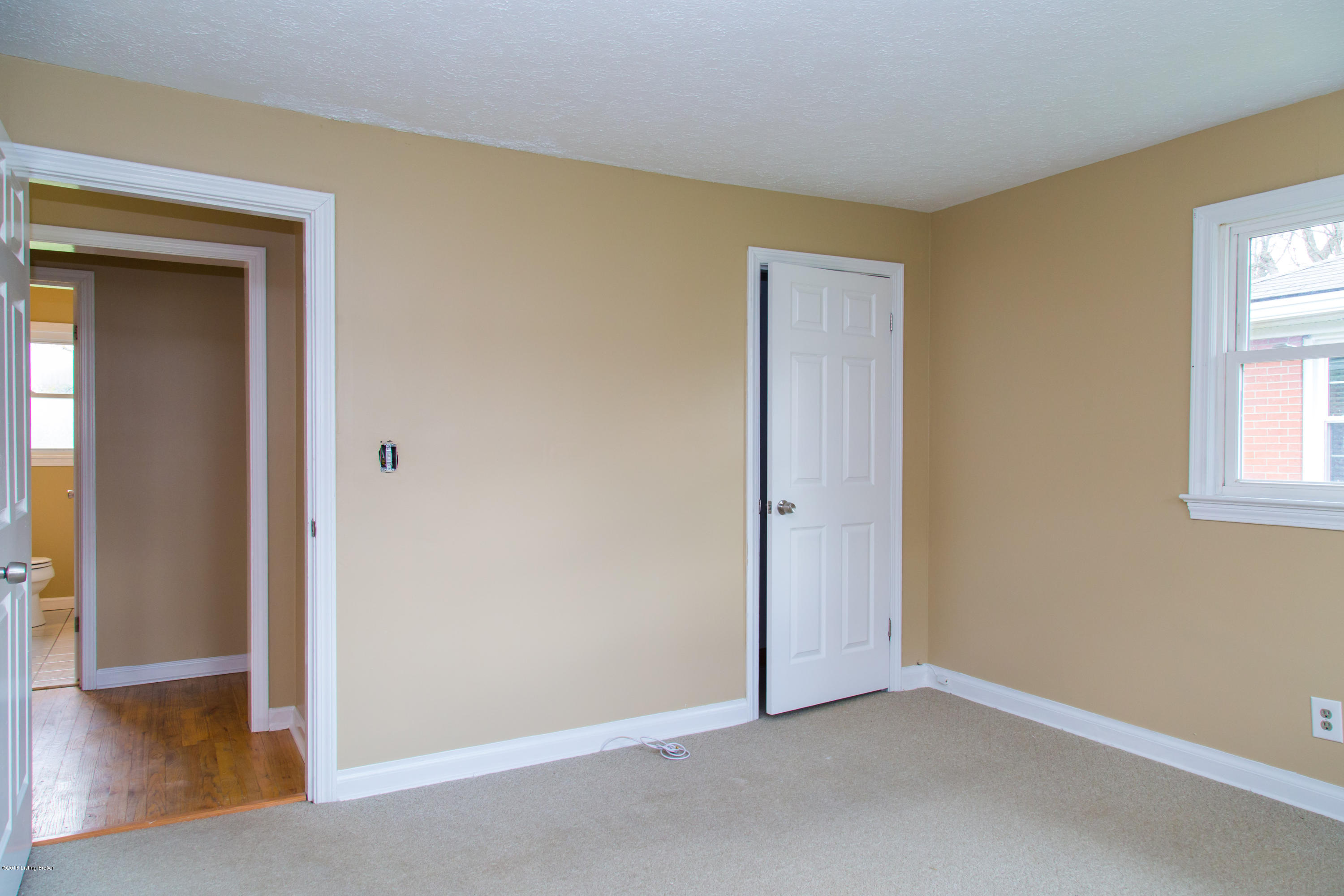 8200 Kerry Road Louisville, KY 40258 - Photo 16 of 31 8200_Kerry-16
