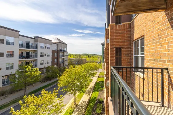 $195,000 | 1800 Graham Avenue West, Unit 316, St. Paul, MN 55116