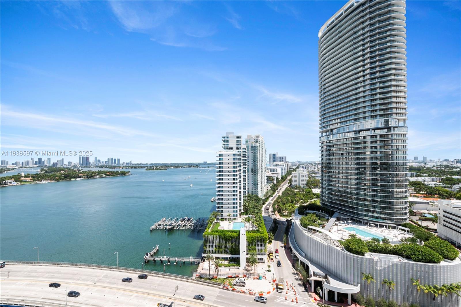 450 Alton Road, Unit 2001 Miami Beach, FL 33139 - Photo 15 of 47 Gallery Image 15