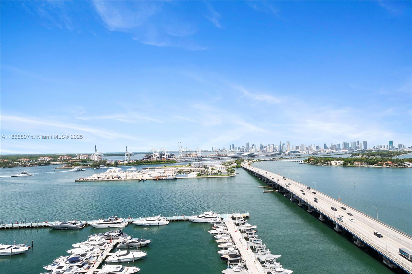 450 Alton Road, Unit 2001 Miami Beach, FL 33139 - Photo 16 of 47 Gallery Image 16