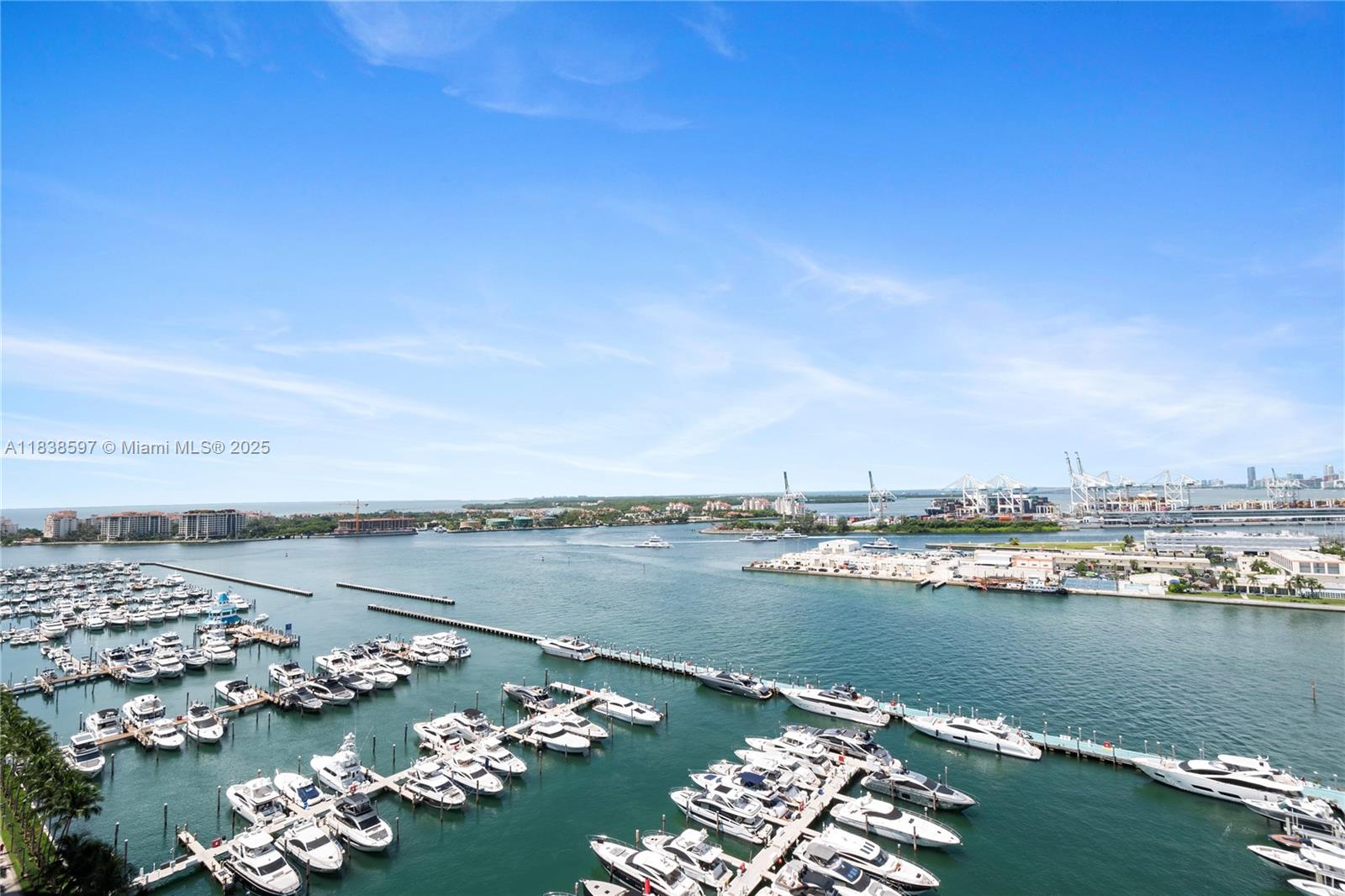 450 Alton Road, Unit 2001 Miami Beach, FL 33139 - Photo 17 of 47 Gallery Image 17