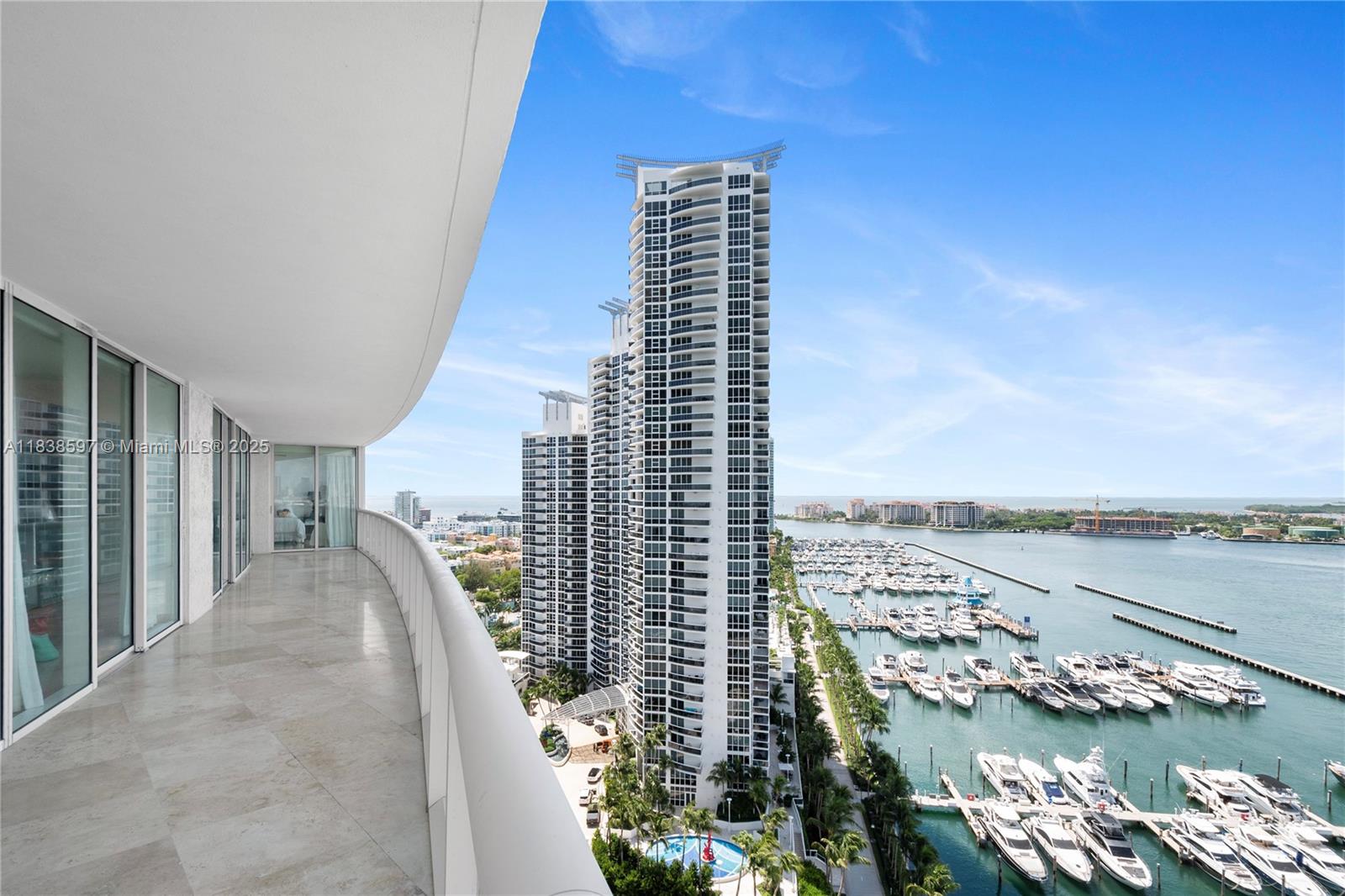 450 Alton Road, Unit 2001 Miami Beach, FL 33139 - Photo 18 of 47 Gallery Image 18