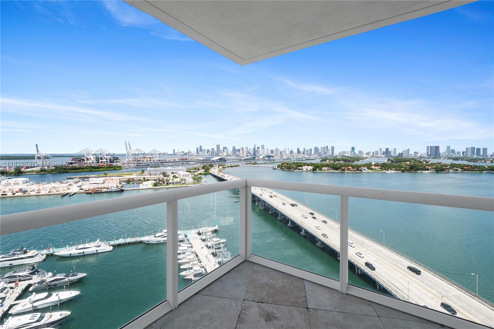450 Alton Road, Unit 2001 Miami Beach, FL 33139 - Photo 20 of 47 Gallery Image 20