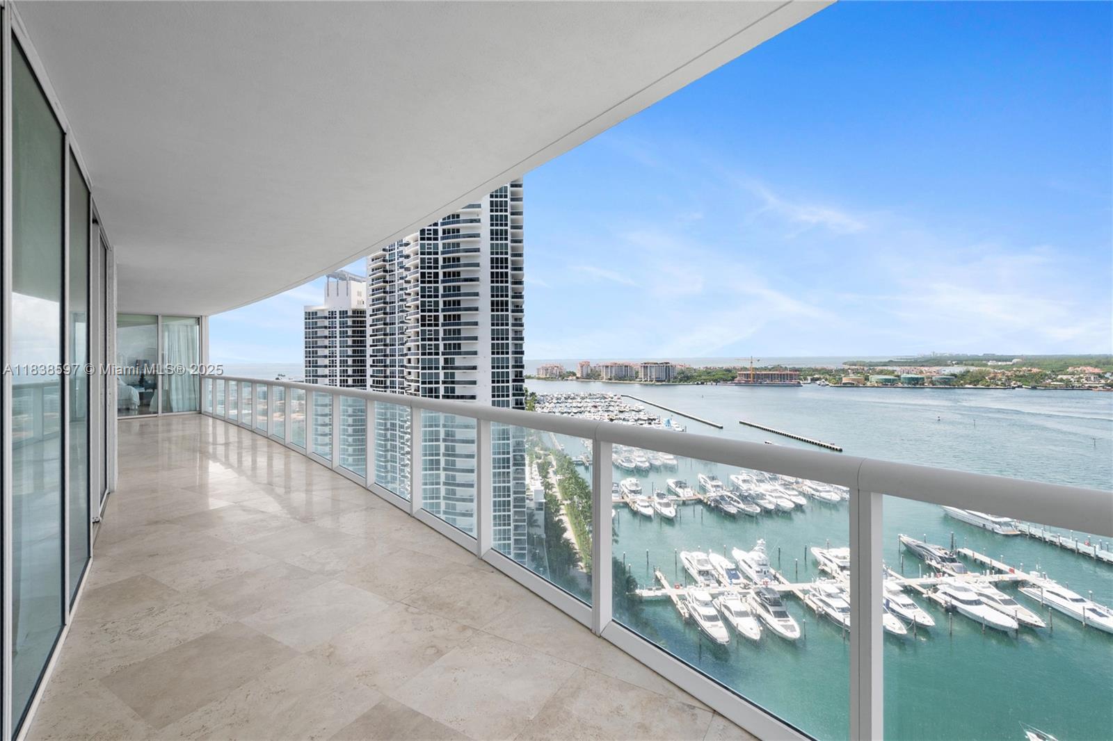 450 Alton Road, Unit 2001 Miami Beach, FL 33139 - Photo 21 of 47 Gallery Image 21