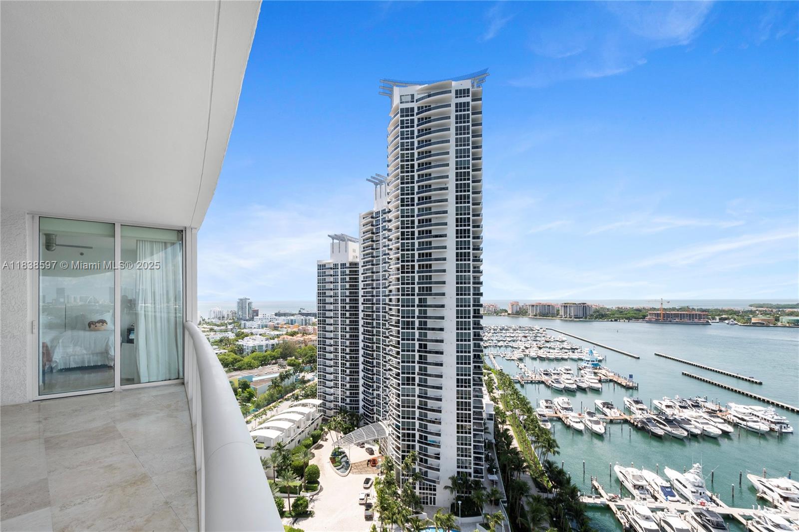 450 Alton Road, Unit 2001 Miami Beach, FL 33139 - Photo 22 of 47 Gallery Image 22