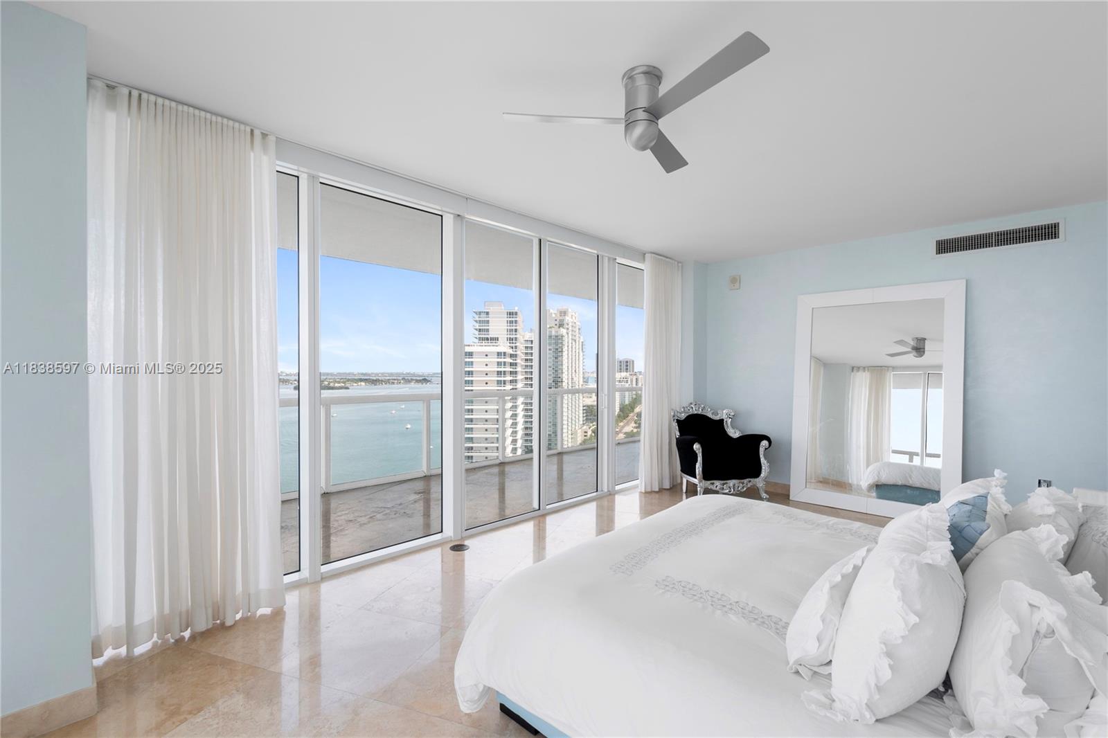 450 Alton Road, Unit 2001 Miami Beach, FL 33139 - Photo 28 of 47 Gallery Image 28