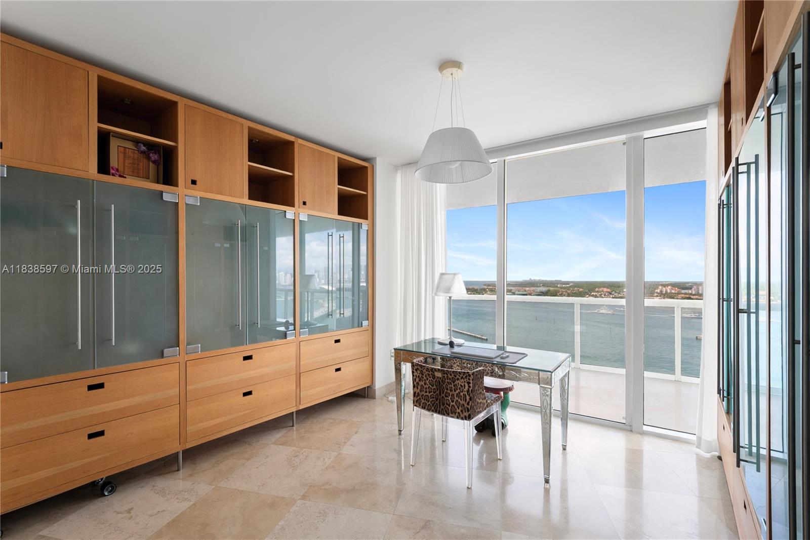 450 Alton Road, Unit 2001 Miami Beach, FL 33139 - Photo 43 of 47 Gallery Image 43