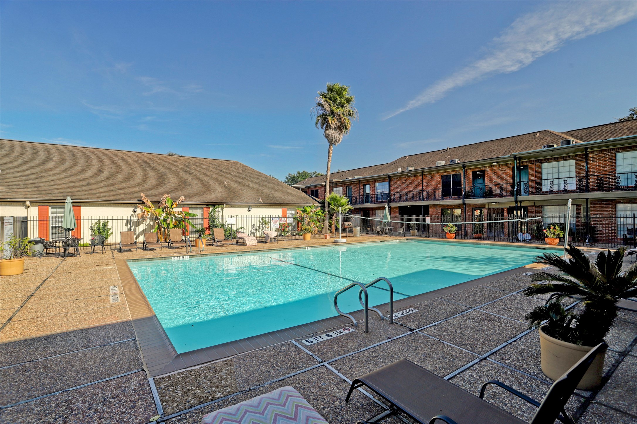 11550 Chimney Rock Road, Unit 167 Houston, TX 77035 - Photo 17 of 26 Pool area