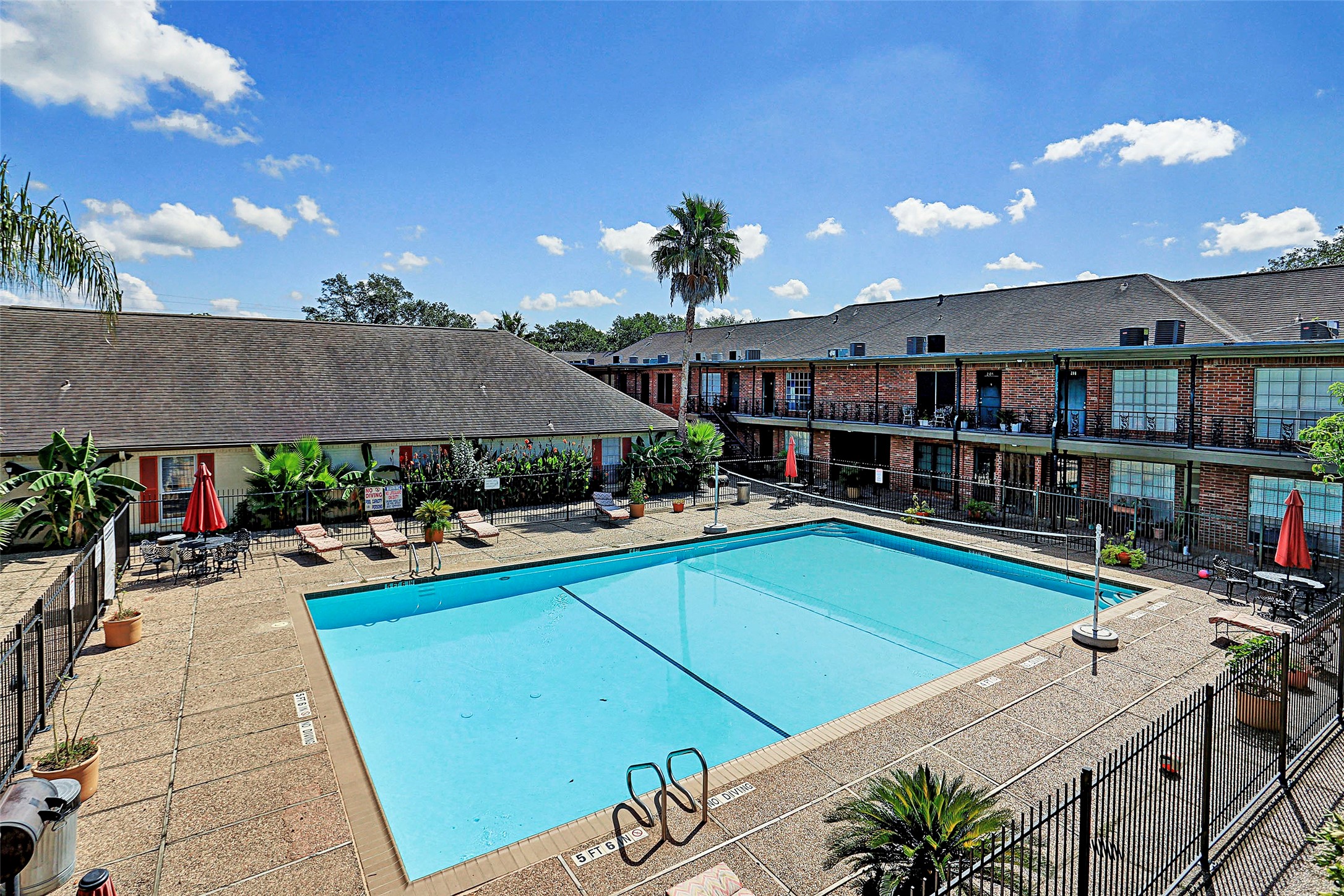 11550 Chimney Rock Road, Unit 167 Houston, TX 77035 - Photo 4 of 26 Don't forget to see the pool.