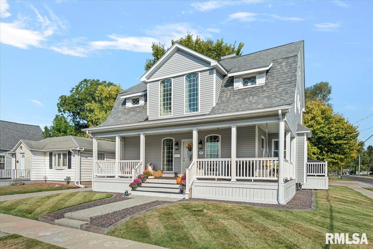 419 East Corwin Street Litchfield, IL 62056 - Photo 2 of 43