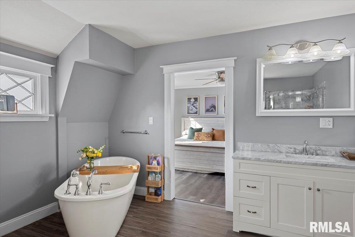 419 East Corwin Street Litchfield, IL 62056 - Photo 33 of 43