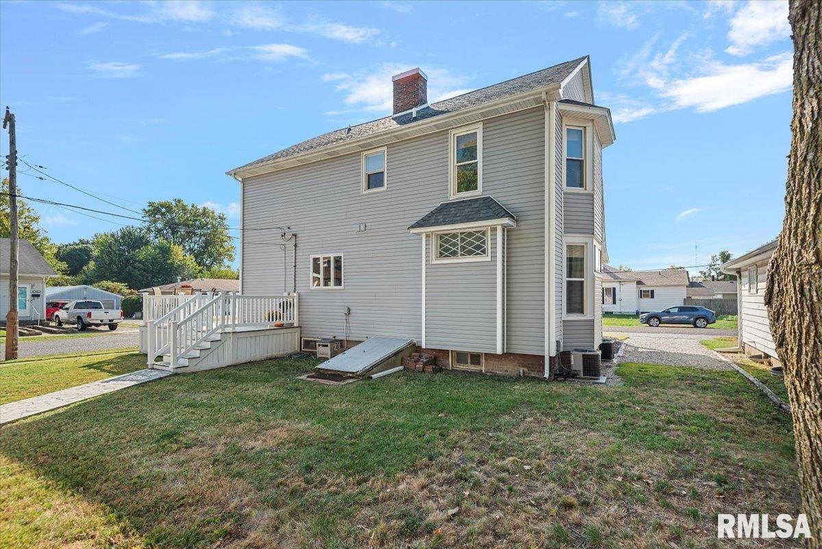 419 East Corwin Street Litchfield, IL 62056 - Photo 40 of 43