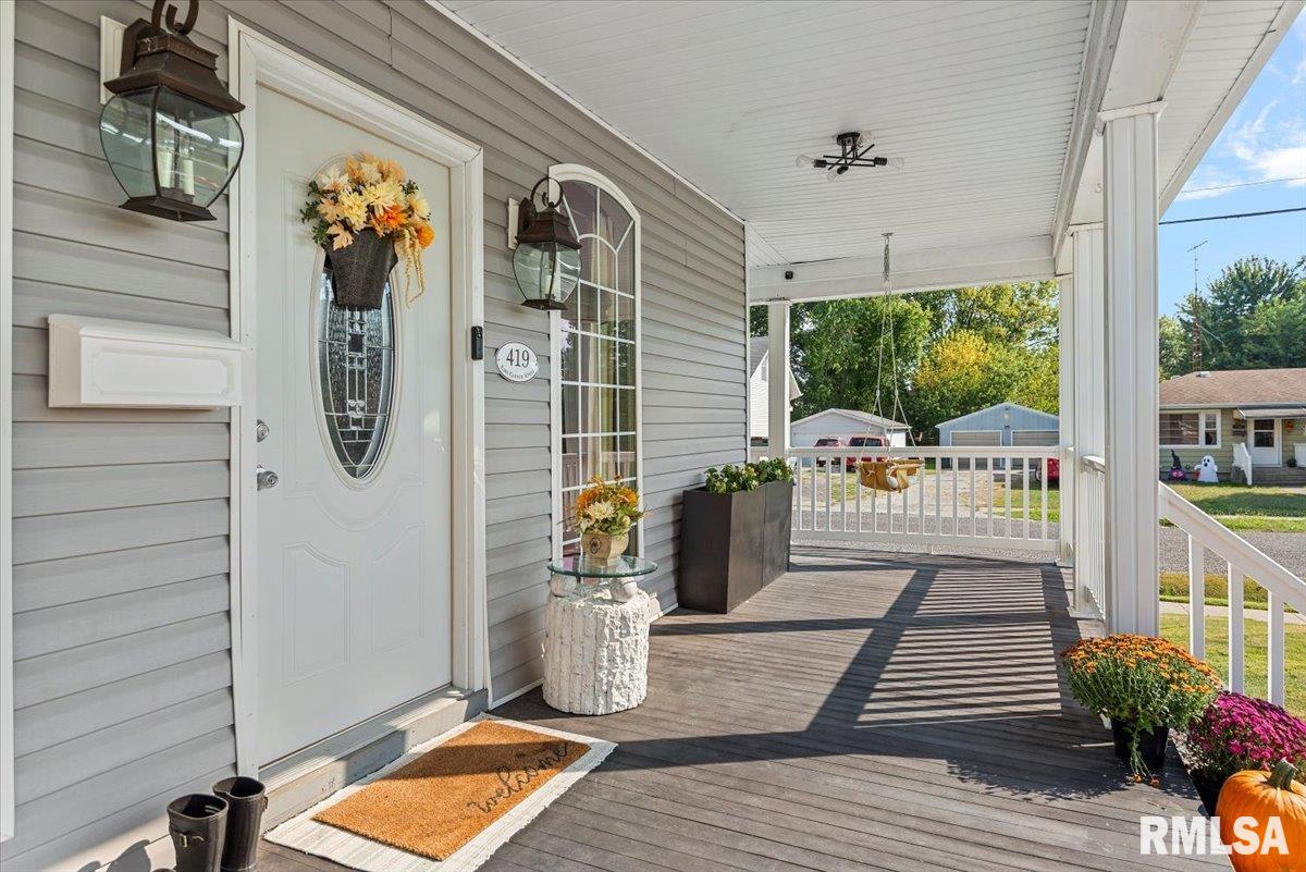 419 East Corwin Street Litchfield, IL 62056 - Photo 5 of 43