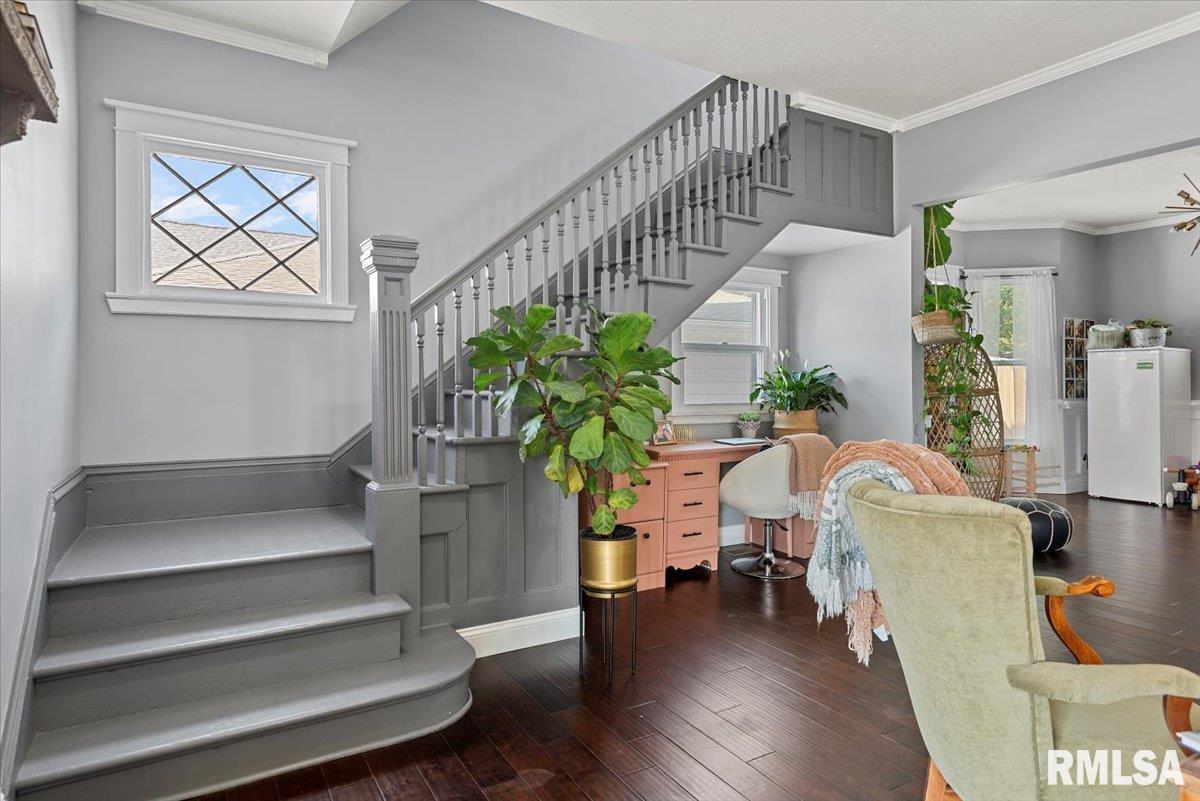 419 East Corwin Street Litchfield, IL 62056 - Photo 7 of 43