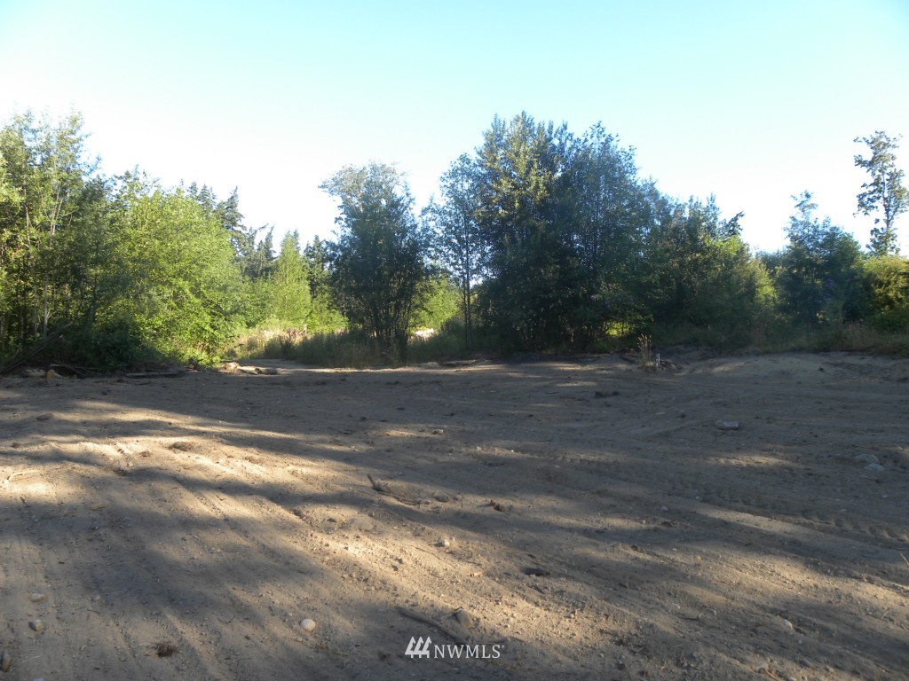 2048 Wagner Road Camano Island, WA 98282 - Photo 12 of 13 Gallery Image 12