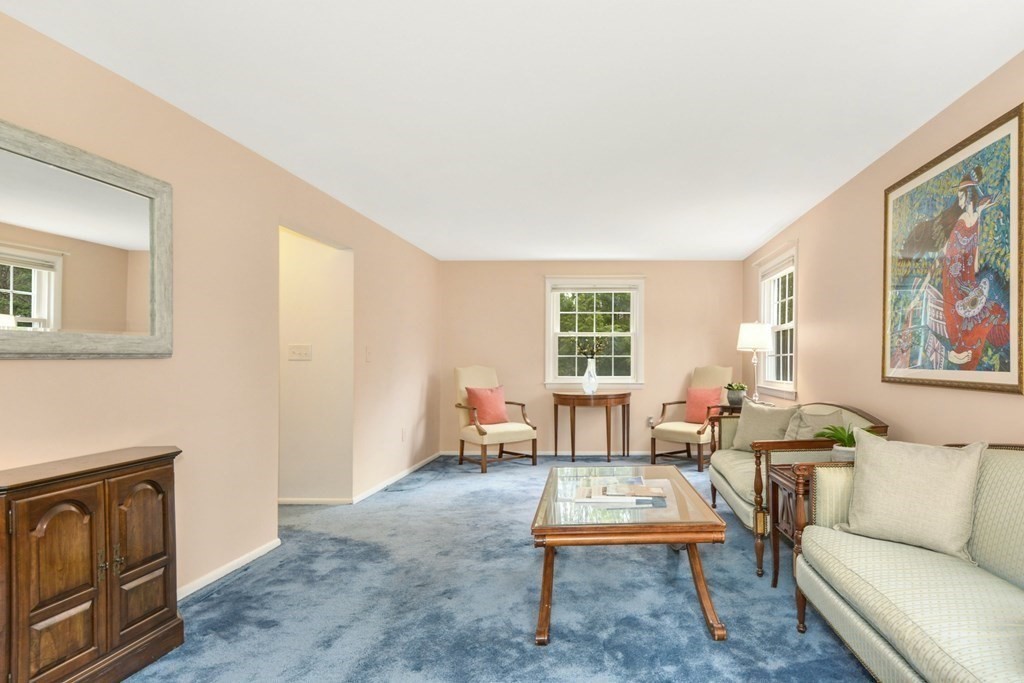 19 Rockpoint Road Southborough, MA 01772 - Photo 18 of 35 Gallery Image 18