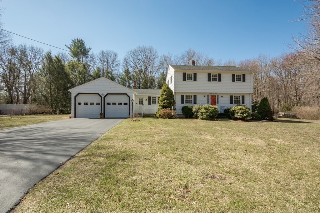 19 Rockpoint Road Southborough, MA 01772 - Photo 2 of 35 Gallery Image 2