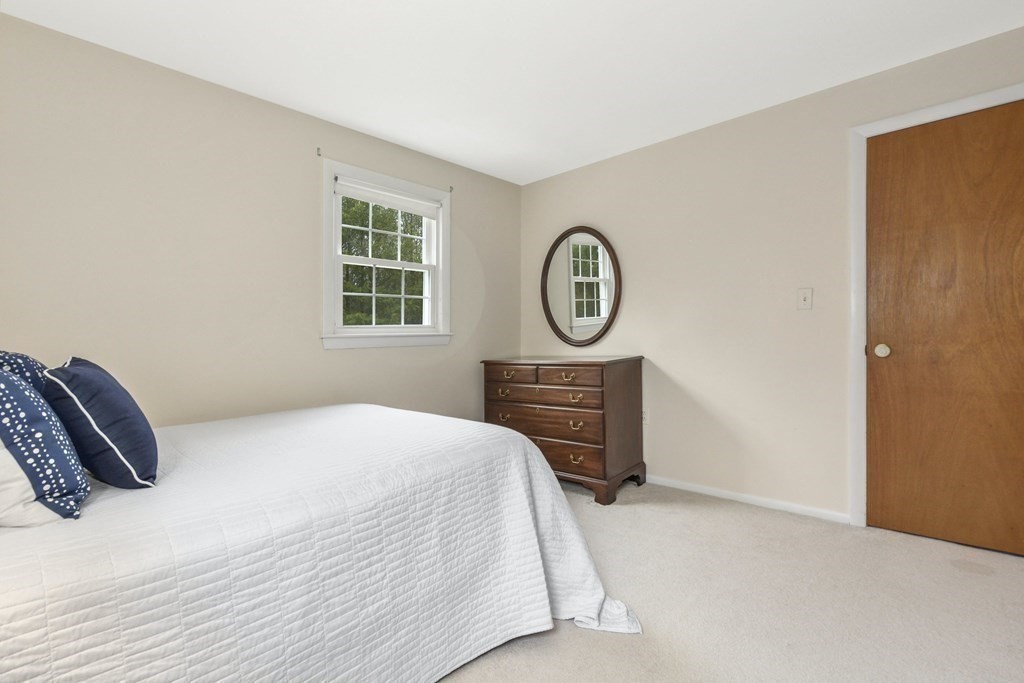 19 Rockpoint Road Southborough, MA 01772 - Photo 21 of 35 Gallery Image 21