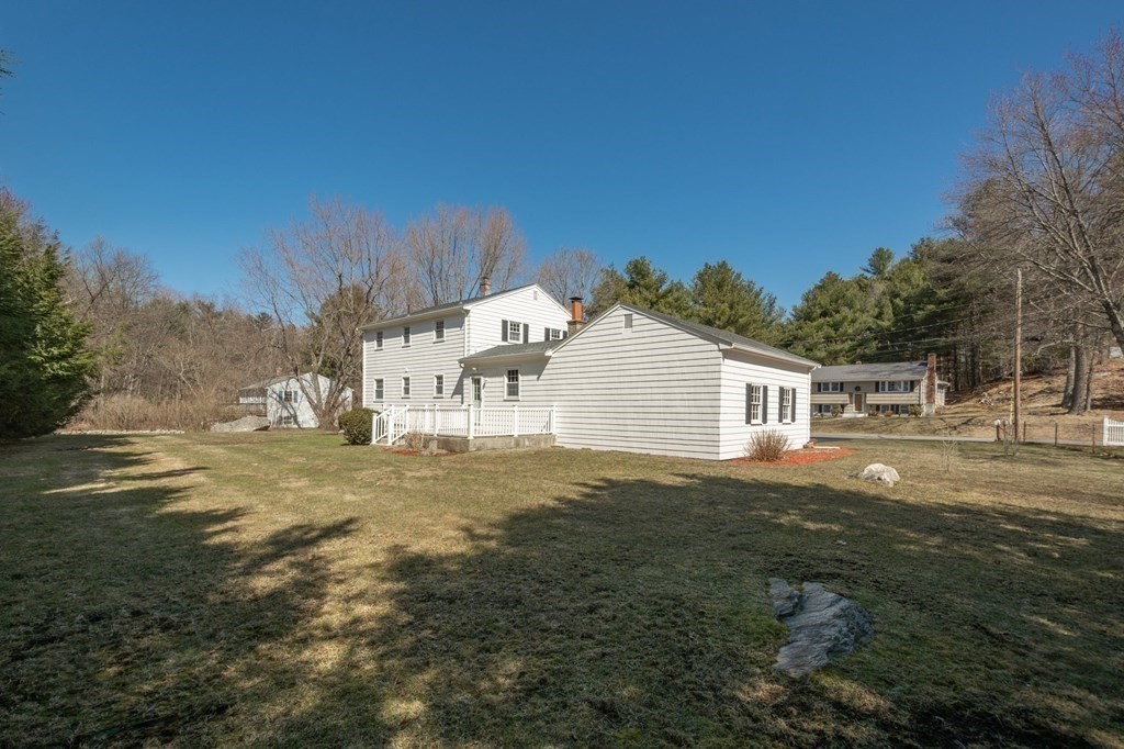 19 Rockpoint Road Southborough, MA 01772 - Photo 34 of 35 Gallery Image 34