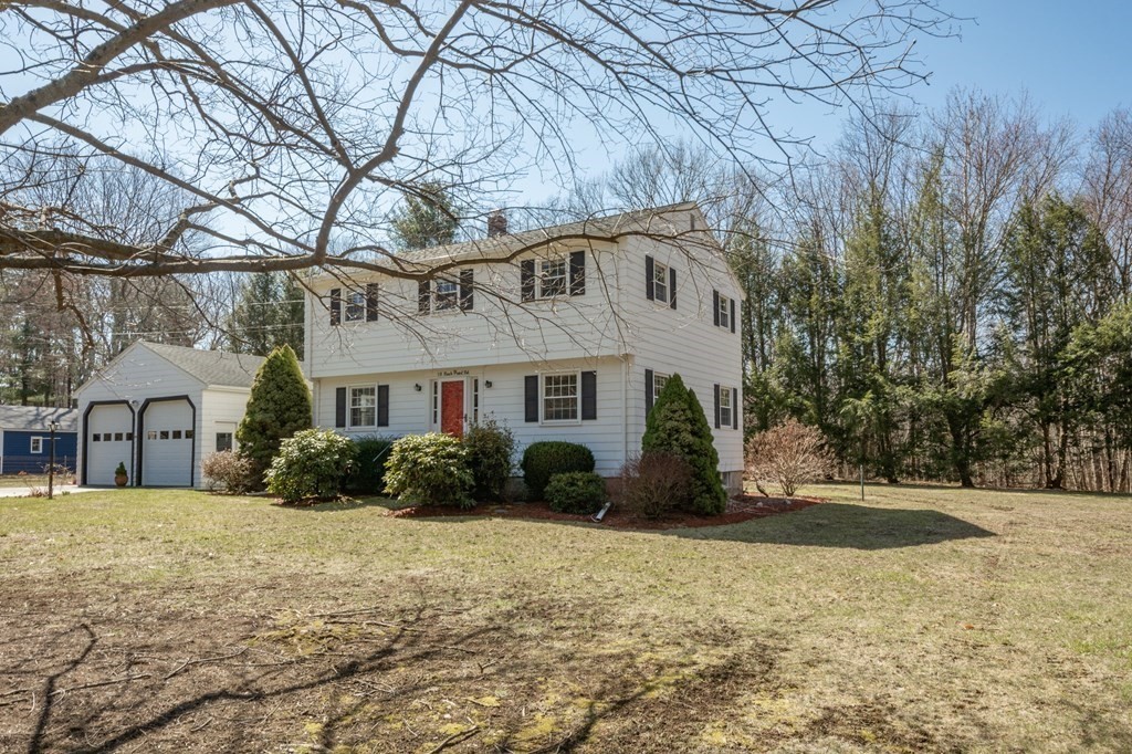 19 Rockpoint Road Southborough, MA 01772 - Photo 4 of 35 Gallery Image 4