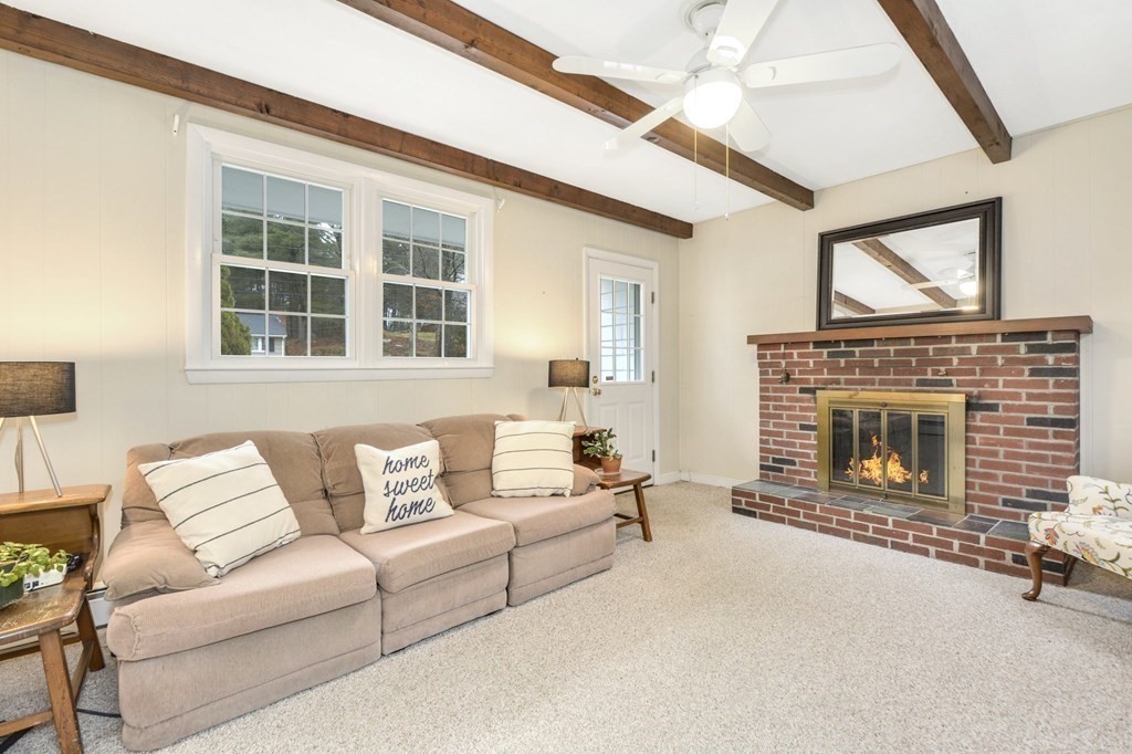 19 Rockpoint Road Southborough, MA 01772 - Photo 5 of 35 Gallery Image 5