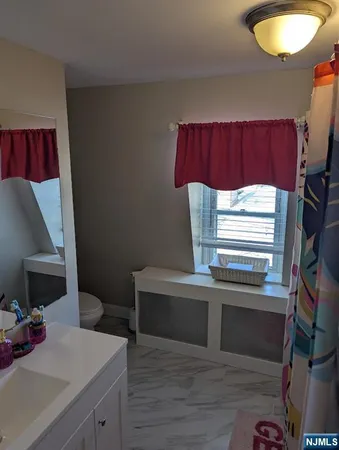 $1,700 | 321 Washington Avenue, Dumont, NJ 07628