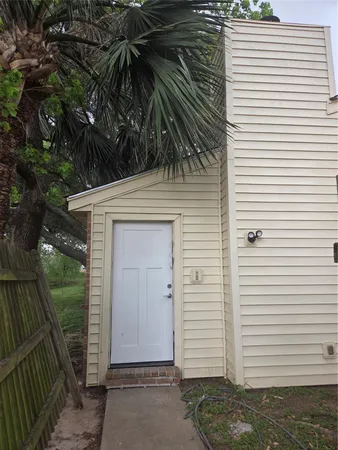 $1,400 | 7712 Challie Lane, Unit 7712, Houston, TX 77088