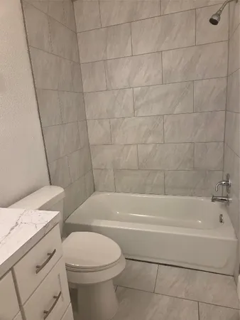 $1,400 | 7712 Challie Lane, Unit 7712, Houston, TX 77088