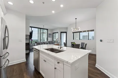 $445,000 | 2828 Peachtree Road Northwest, Unit 1704, Atlanta, GA 30305