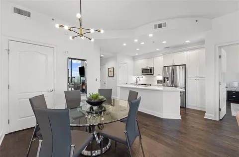 $445,000 | 2828 Peachtree Road Northwest, Unit 1704, Atlanta, GA 30305