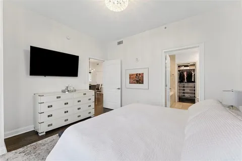 $445,000 | 2828 Peachtree Road Northwest, Unit 1704, Atlanta, GA 30305