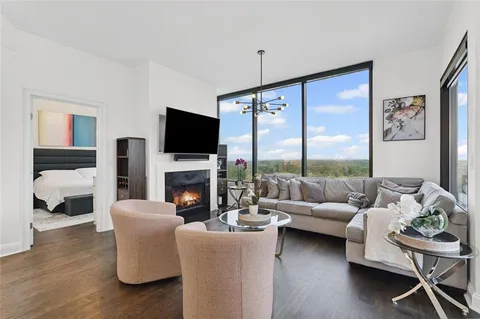 $445,000 | 2828 Peachtree Road Northwest, Unit 1704, Atlanta, GA 30305