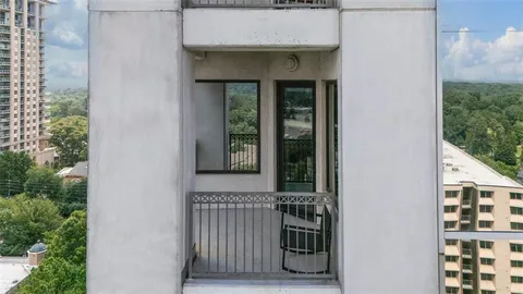 $445,000 | 2828 Peachtree Road Northwest, Unit 1704, Atlanta, GA 30305