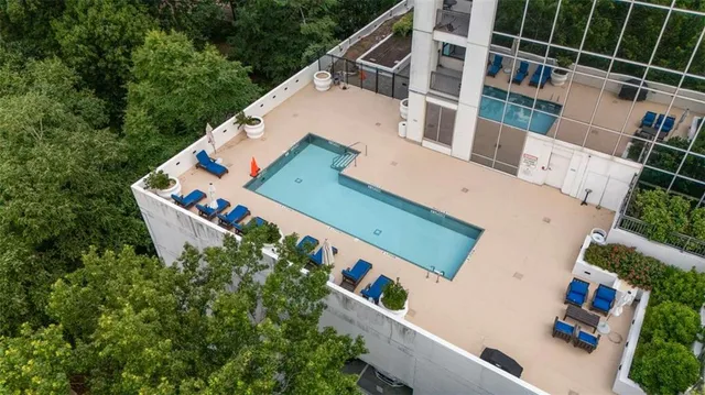 $445,000 | 2828 Peachtree Road Northwest, Unit 1704, Atlanta, GA 30305