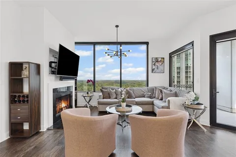 $445,000 | 2828 Peachtree Road Northwest, Unit 1704, Atlanta, GA 30305