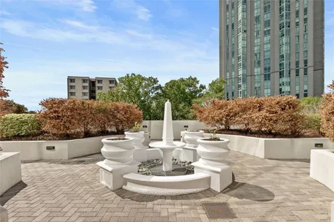 $445,000 | 2828 Peachtree Road Northwest, Unit 1704, Atlanta, GA 30305